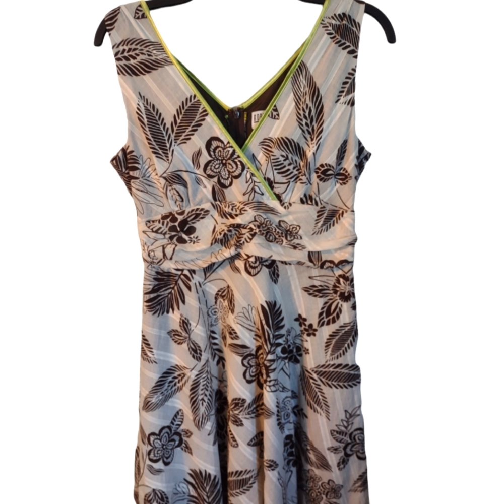 Bobbie Bee Floral Dress Size 10 Petite